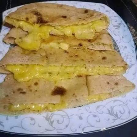 سندوتش جبنه رومي